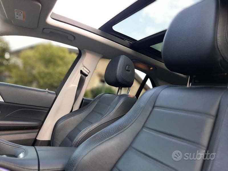 Usata Mercedes GLE300 Premium 244 CV (179 kW) 2020 Nero Station wagon