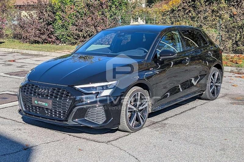 Nero Usata 2023 Audi A3 Sportback Due volumi | 29.400 € (Buon prezzo) - Immagine 1/4