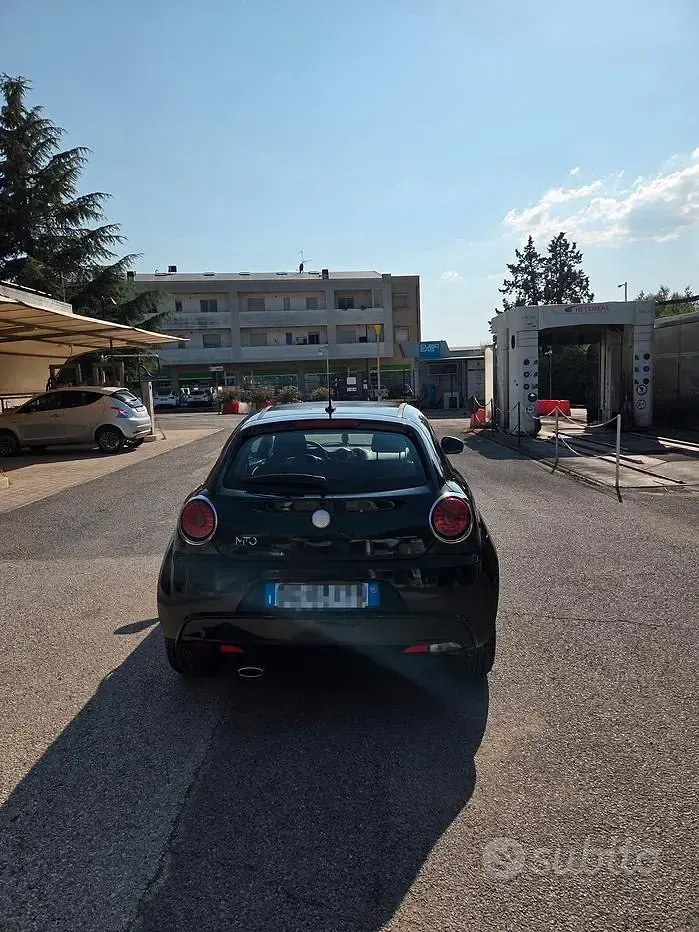 Usata Alfa Romeo MiTo 78 CV (57 kW) 2009 Nero Utilitaria