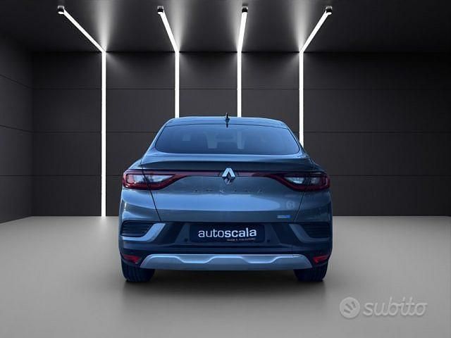 Usata Renault Arkana Intens 145 CV (106 kW) 2021 Grigio scuro SUV
