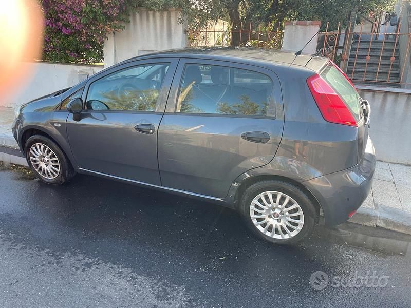 Usata Fiat Punto 60 CV (44 kW) 2016 Utilitaria