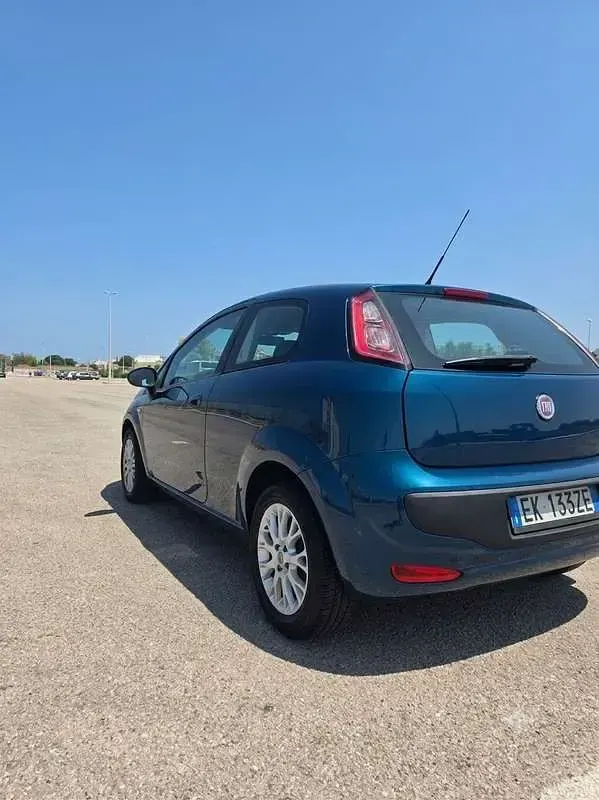 Usata Fiat Punto Evo Dynamic 69 CV (50 kW) 2011 Utilitaria