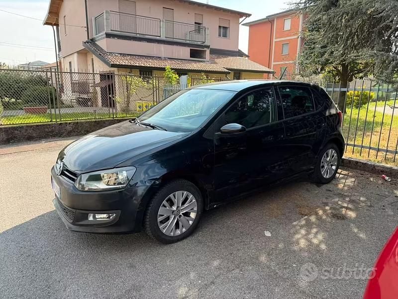 Usata VW Polo 90 CV (66 kW) 2014 Nero Utilitaria