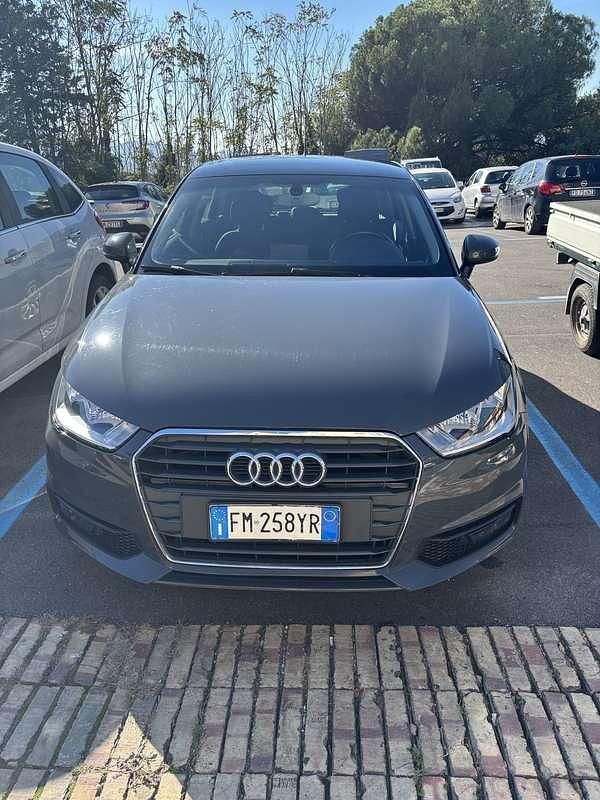 Usata Audi A1 Sportback Ambiente 90 CV (66 kW) 2018 Utilitaria
