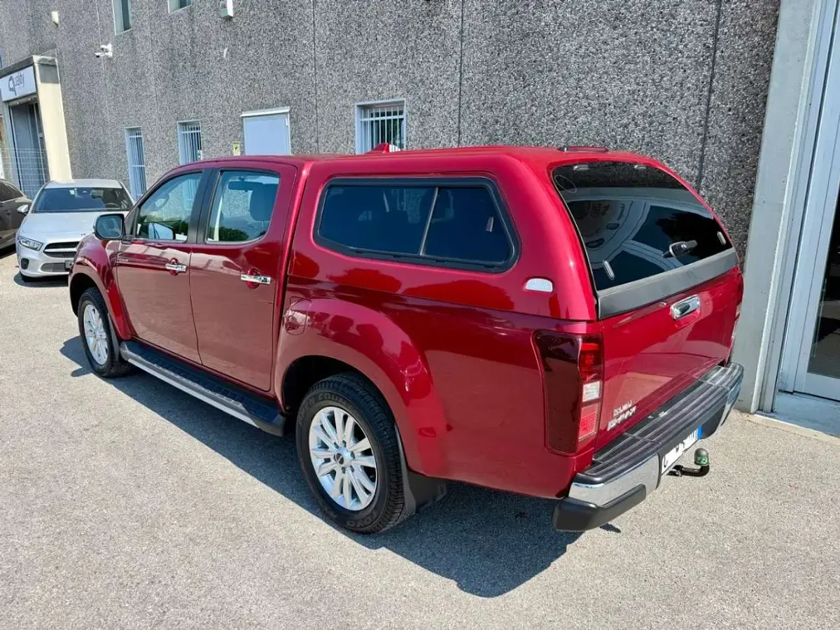 Usata Isuzu D-Max 163 CV (119 kW) 2020 Rosso Berlina