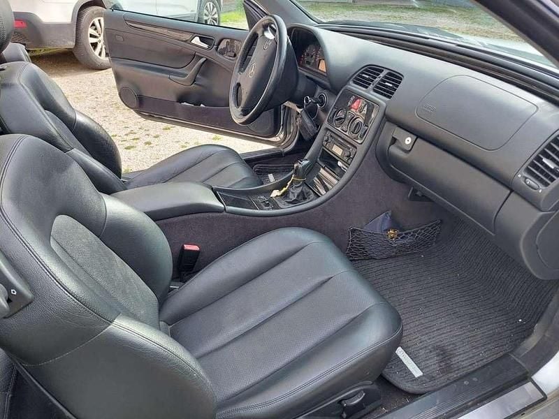 Usata Mercedes CLK200 Avantgarde 163 CV (119 kW) 2002 Cabrio