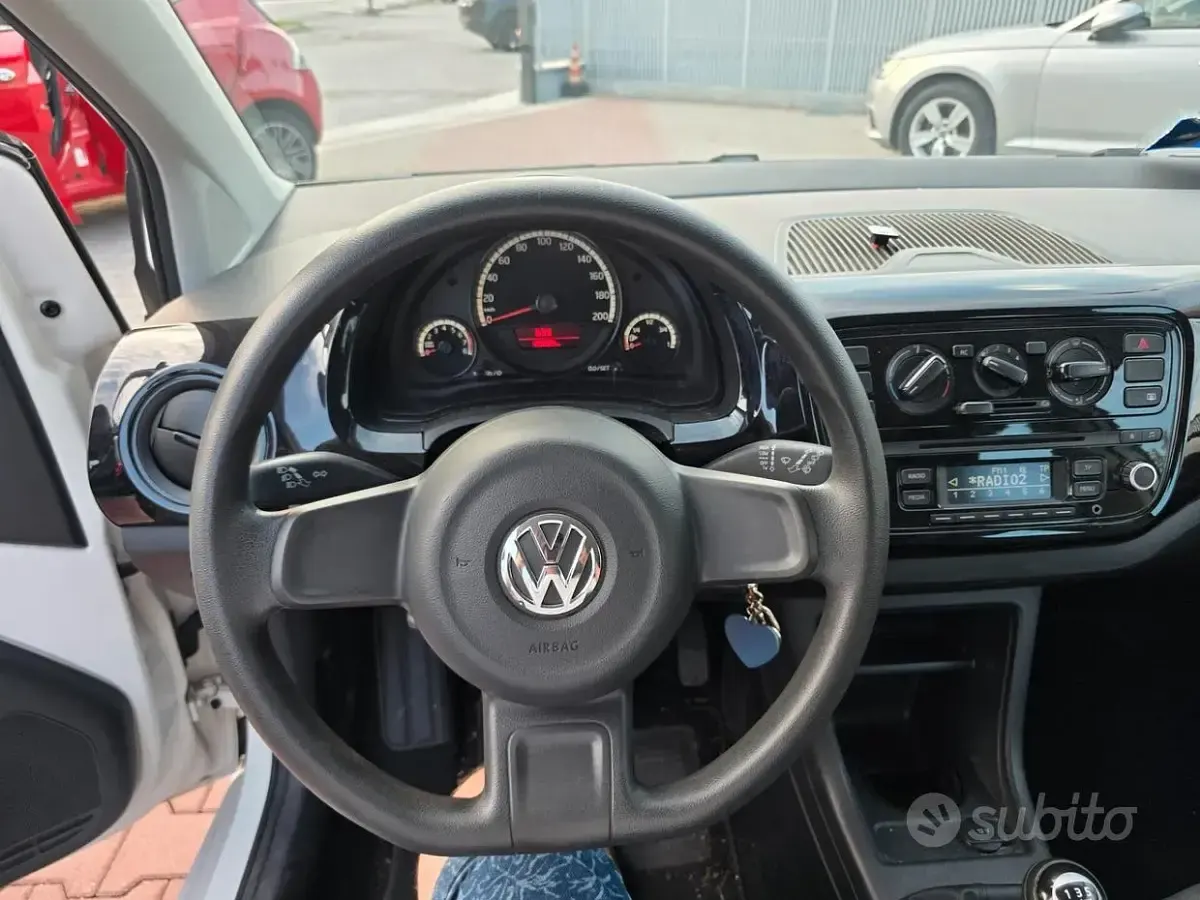 Usata VW up! 75 CV (55 kW) 2013 Beige Utilitaria