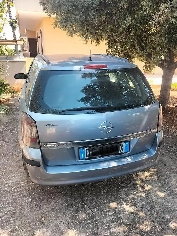Usata Opel Astra 60 CV (44 kW) 2007 Grigio Station wagon