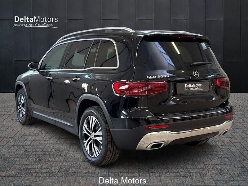 Nieuw Mercedes GLB200 Advanced Plus 150 PK (110 kW) 2026 Zwart SUV