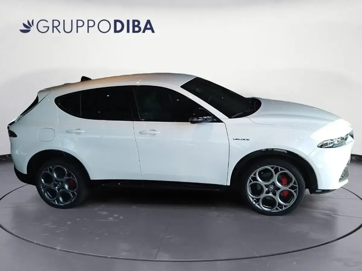 Nuova Alfa Romeo Tonale Veloce 160 CV (117 kW) 2025 Bianco SUV
