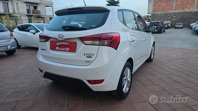 Usata Hyundai ix20 Style 90 CV (66 kW) 2013 Bianco Utilitaria