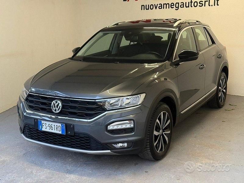 Usata VW T-Roc Style 116 CV (85 kW) 2018 Grigio SUV