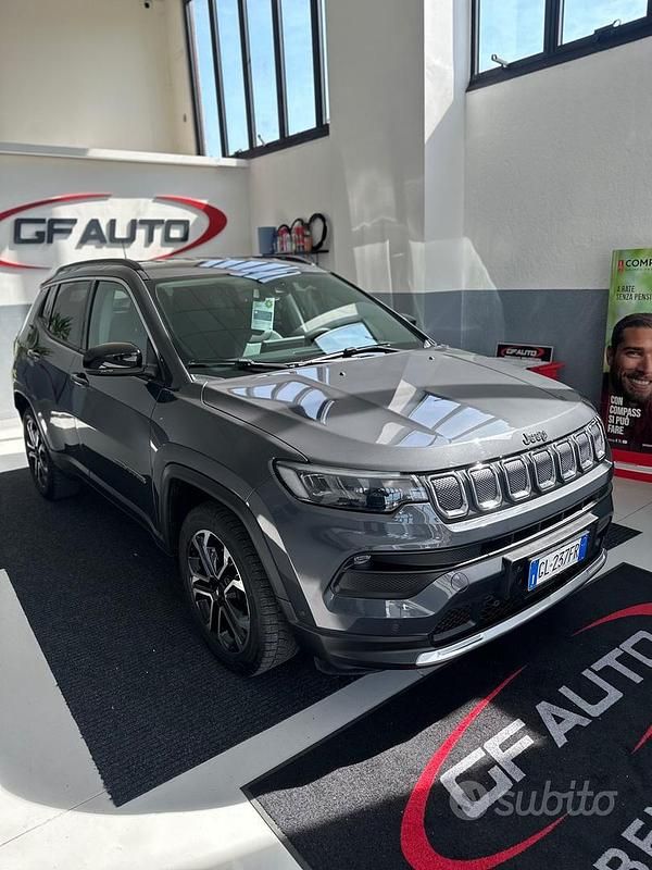 Usata Jeep Compass 130 CV (95 kW) 2022 Grigio SUV