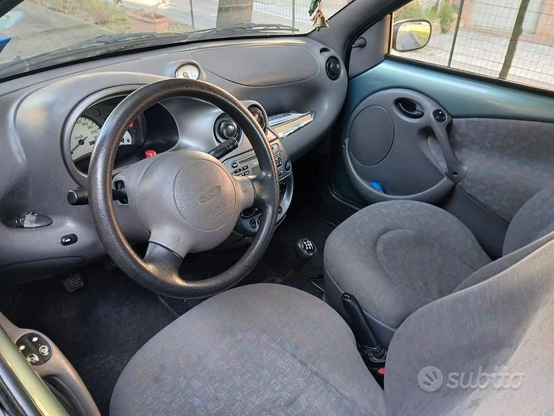 Begagnad Ford Ka 60 HK (44 kW) 2000 Halvkombi