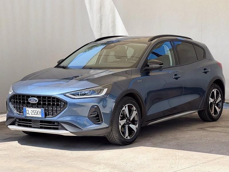 Blu Usata 2022 Ford Focus Active SUV | 17.620 € (Buon prezzo) - Immagine 1/4