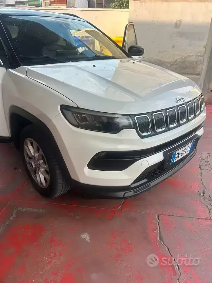 Usata Jeep Compass 131 CV (96 kW) 2023 Bianco SUV