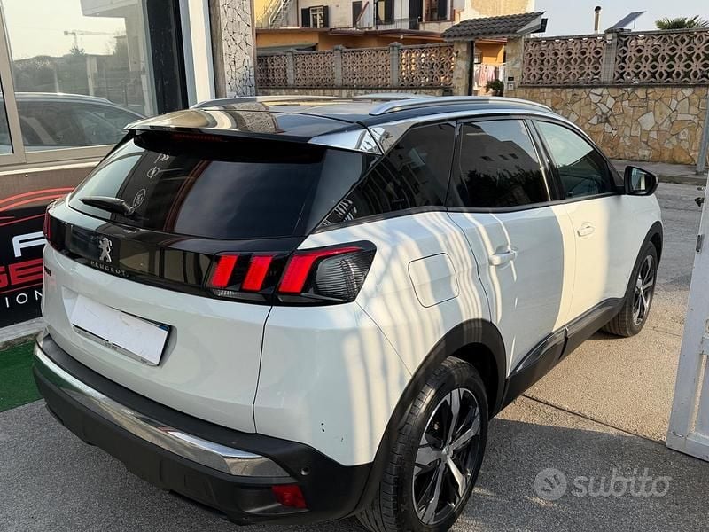 Usata Peugeot 3008 Allure 130 CV (95 kW) 2019 Bianco SUV