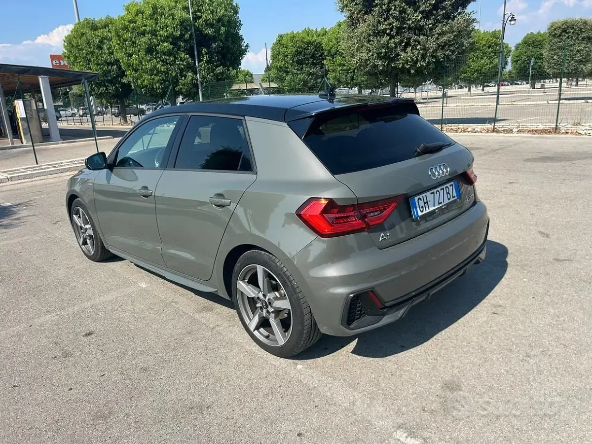 Usata Audi A1 S-Line 110 CV (80 kW) 2022 Verde SUV