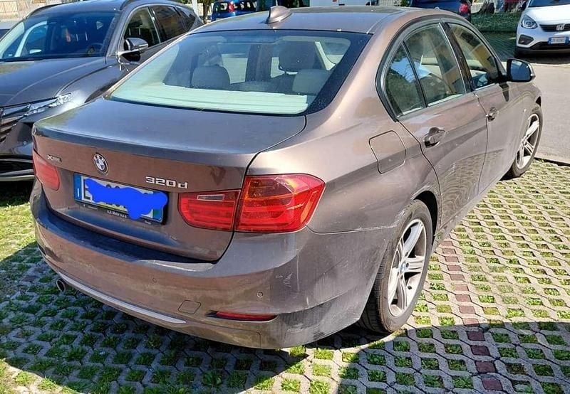 Usata BMW 320 184 CV (135 kW) 2013 Bronzo Berlina