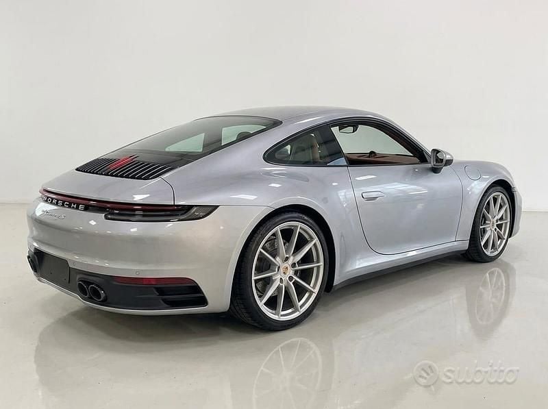 Usata Porsche 911 Carrera 4 385 CV (283 kW) 2020 Grigio Coupé