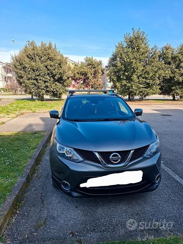 Usata Nissan Qashqai 110 CV (80 kW) 2017 Grigio SUV
