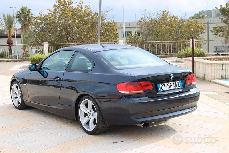 Usata BMW 320 M Sport 177 CV (130 kW) 2008 Blu Coupé