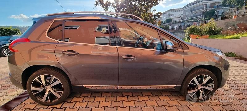 Usata Peugeot 2008 100 CV (73 kW) 2016 Grigio SUV