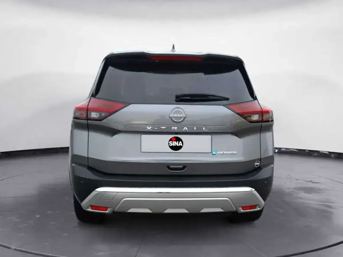 Usata Nissan X-Trail Tekna 158 CV (116 kW) 2024 Grigio piombo SUV
