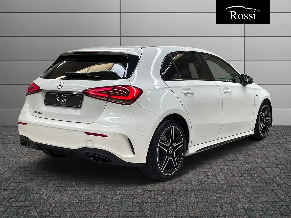 Usata Mercedes A180 Premium 116 CV (85 kW) 2021 Nero Berlina