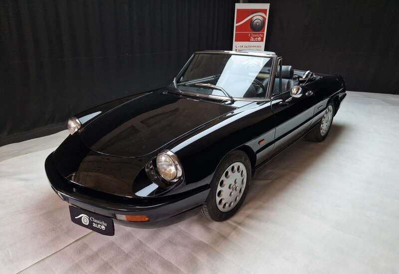 Nero Usata 1992 Alfa Romeo Spider Cabrio | 24.900 € - Immagine 1/4