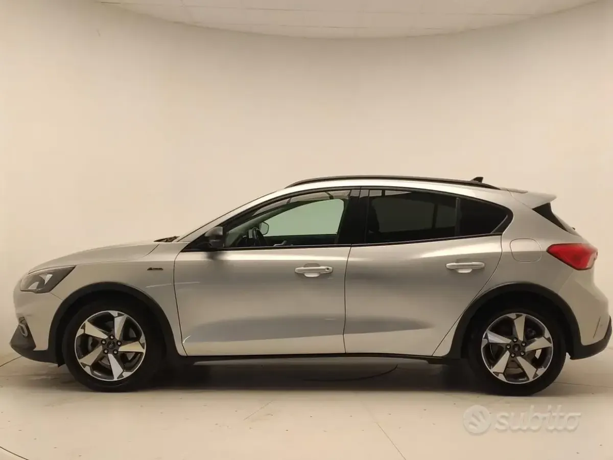 Usata Ford Focus Active 125 CV (91 kW) 2019 Grigio Berlina