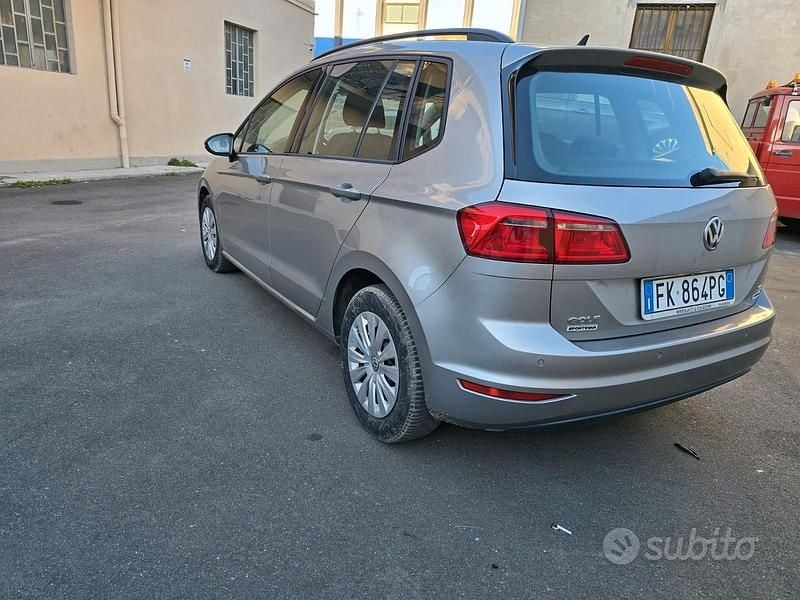 Usata VW Golf Sportsvan 90 CV (66 kW) 2018 Grigio Monovolume