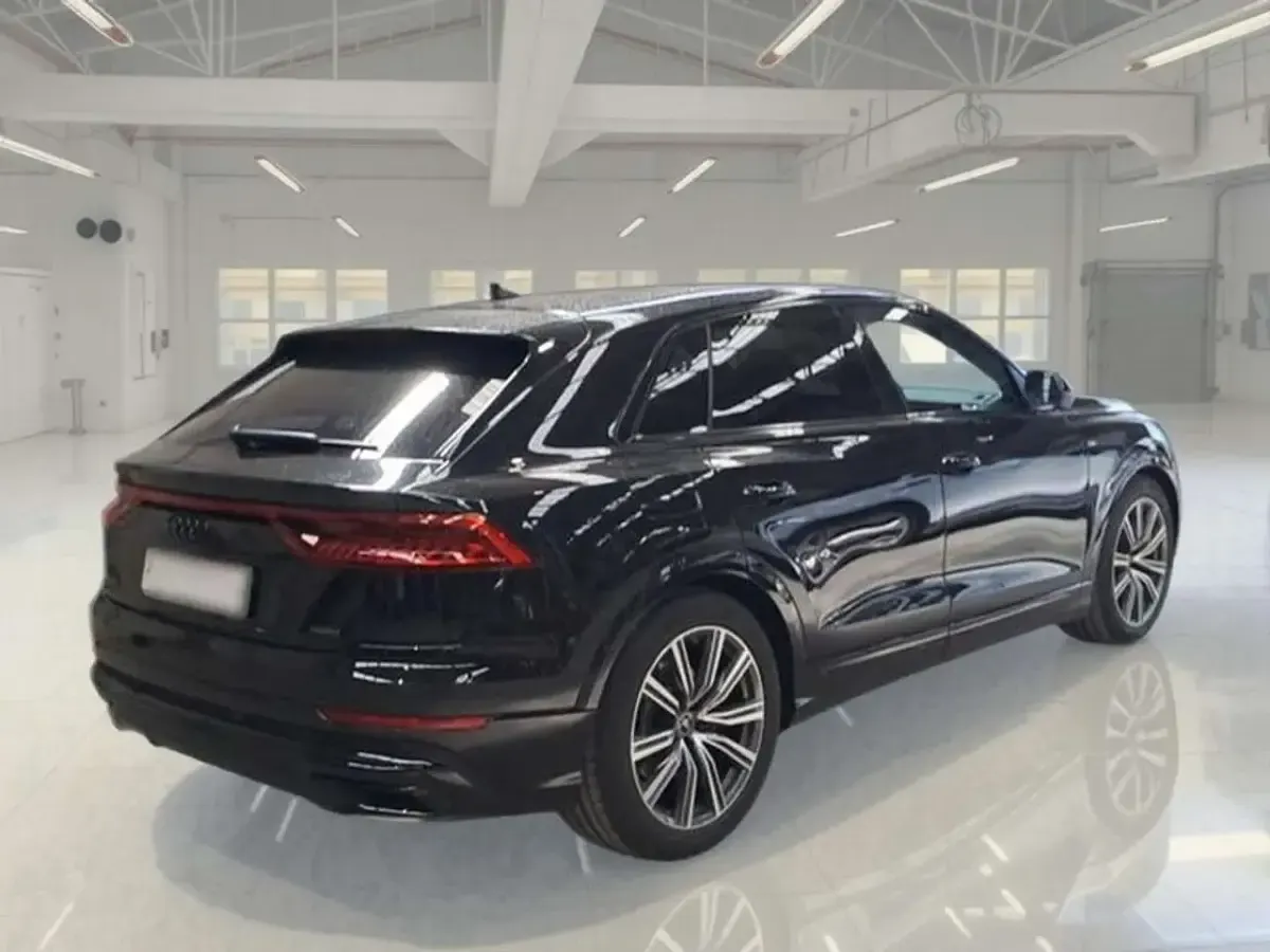 Usata Audi Q8 Sport 231 CV (169 kW) 2022 Nero SUV