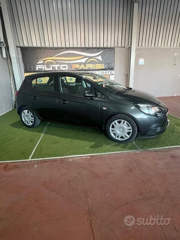 Usata Opel Corsa 69 CV (50 kW) 2017 Grigio Berlina