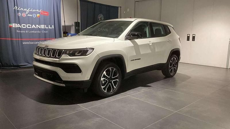 Bianco Usata 2024 Jeep Compass Altitude SUV | 27.450 € (Buon prezzo) - Immagine 1/4