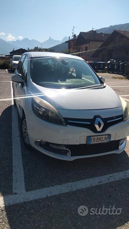 Usata Renault Scénic III XMOD 110 CV (80 kW) 2013 Bianco Monovolume