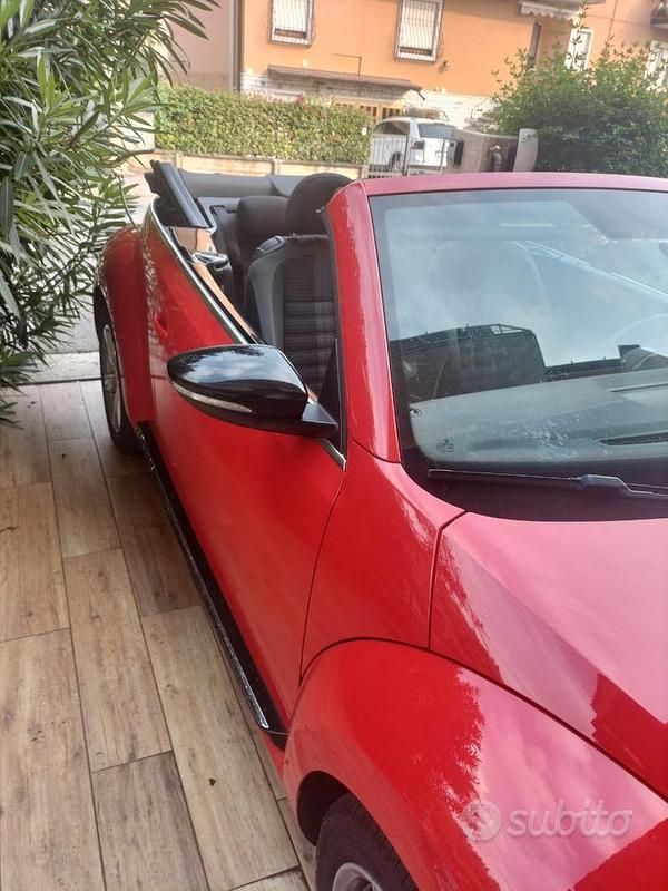 Usata VW Beetle Cabriolet 2013 Rosso Cabrio