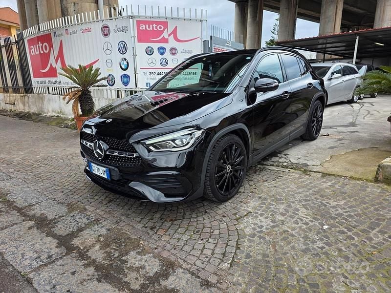 Usata Mercedes GLA200 Premium 150 CV (110 kW) 2020 Nero SUV