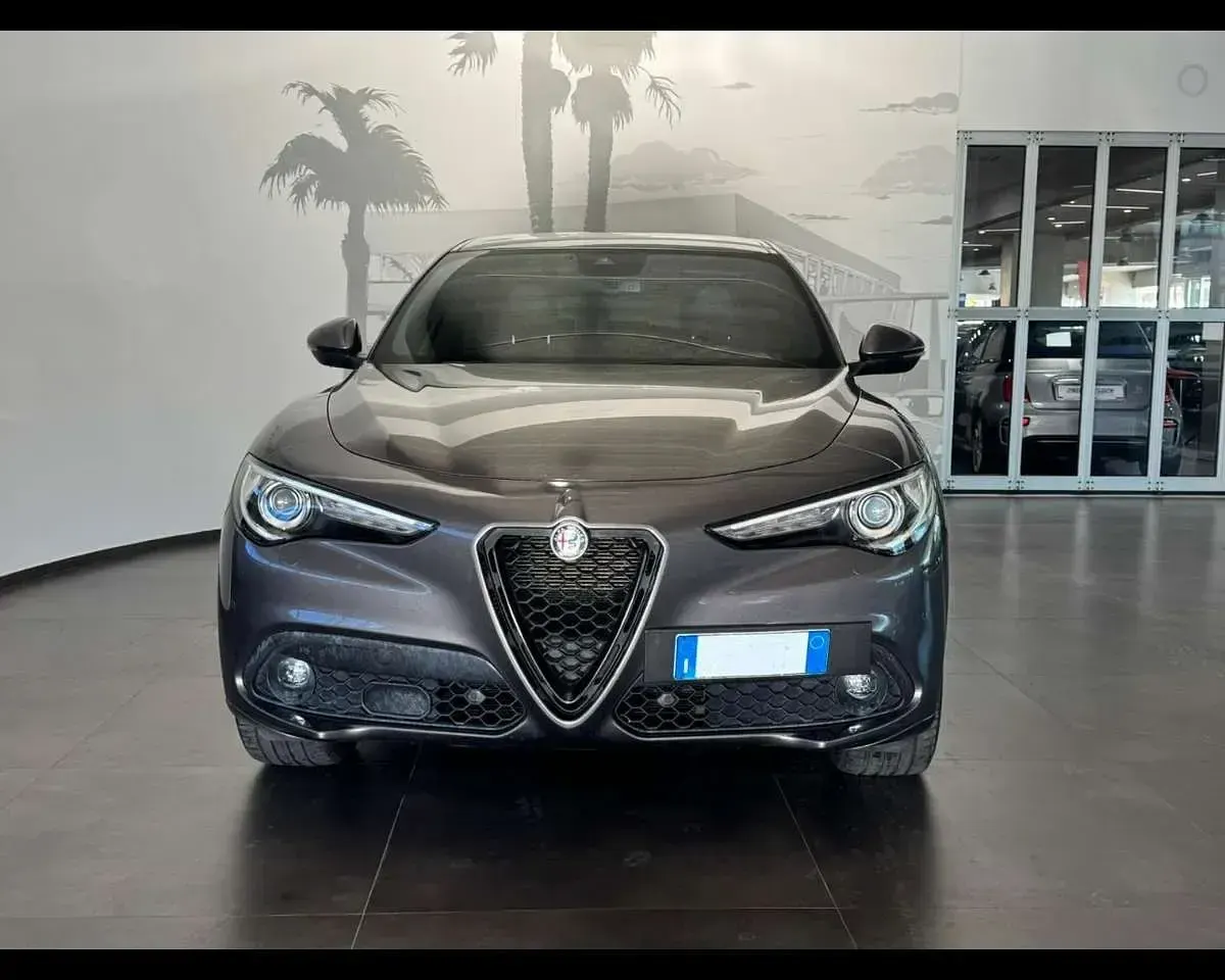 Usata Alfa Romeo Stelvio Veloce 209 CV (153 kW) 2021 Grigio SUV