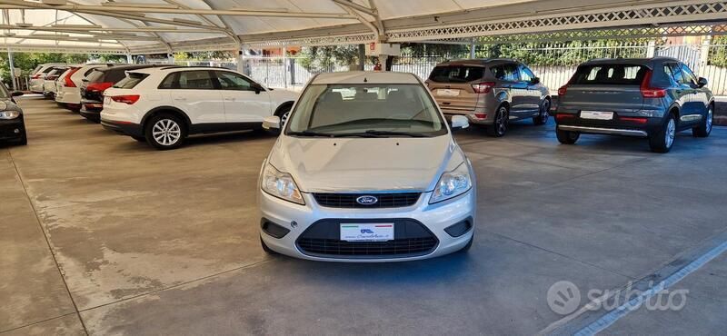 Usata Ford Focus 90 CV (66 kW) 2009 Argento Station wagon