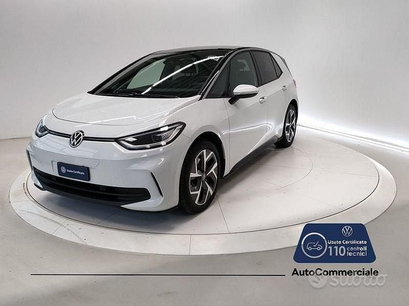 Usata VW ID.3 Pro Performance 150 kW (204 CV) 2023 Bianco Utilitaria