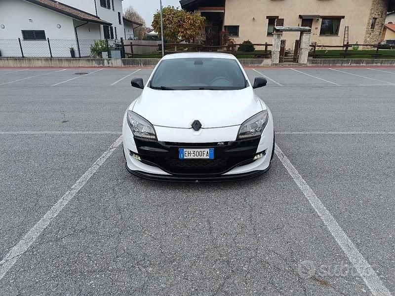 Usata Renault Mégane III R.S. 250 CV (183 kW) 2011