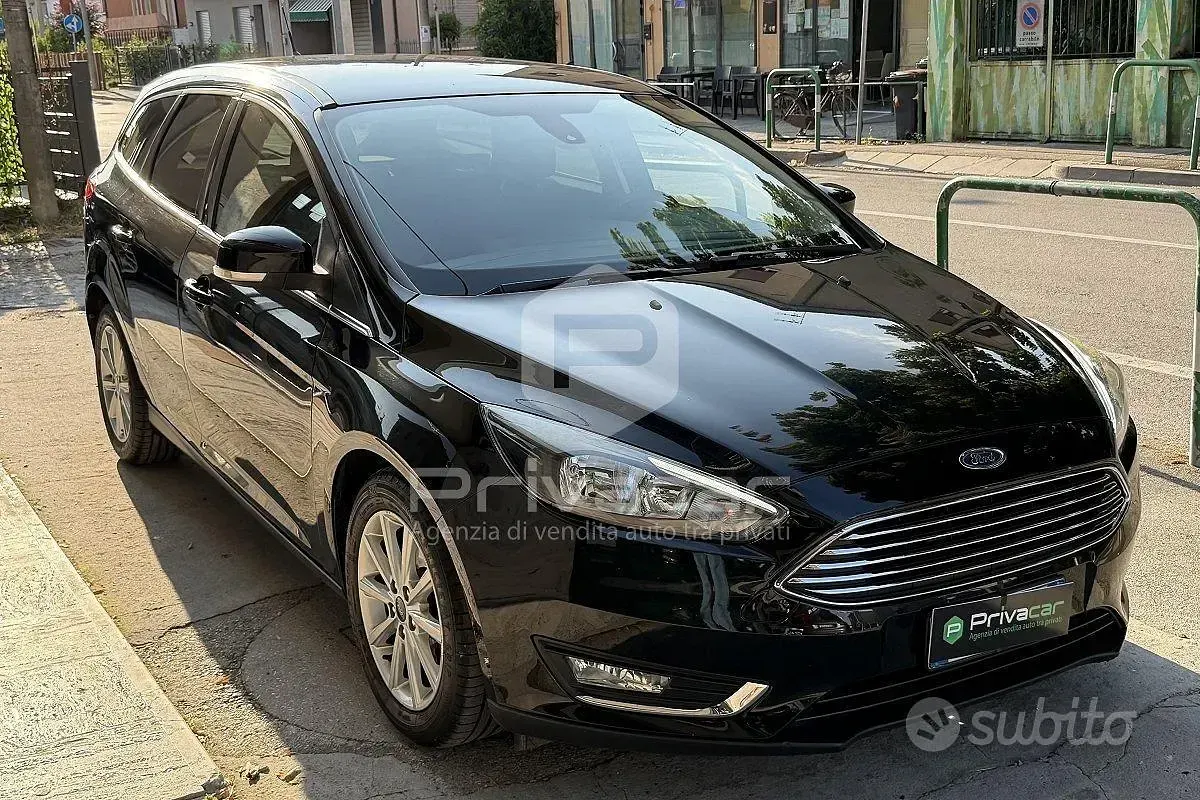 Usata Ford Focus S 120 CV (88 kW) 2016 Nero Station wagon