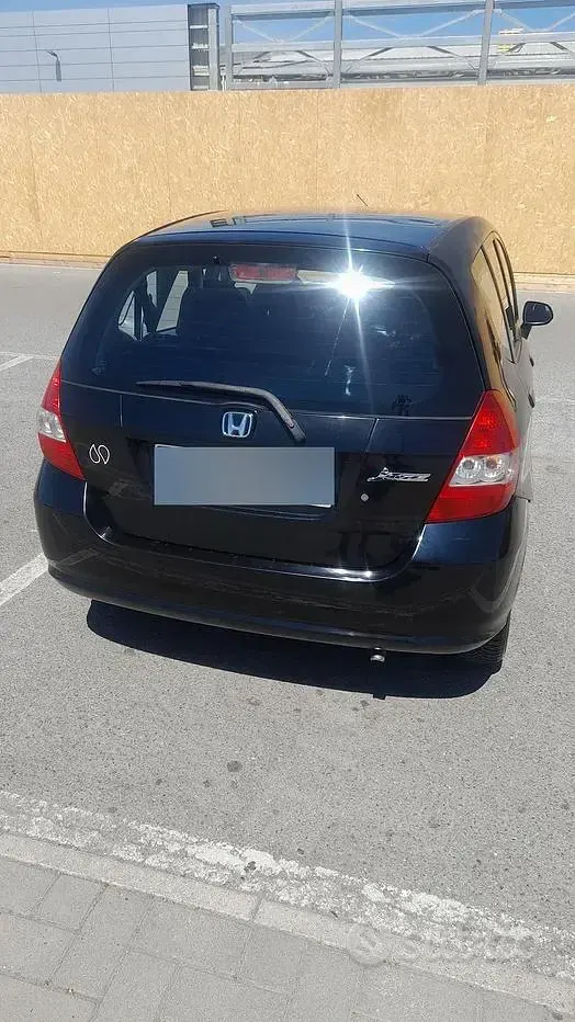 Usata Honda Jazz 78 CV (57 kW) 2003 Nero Utilitaria