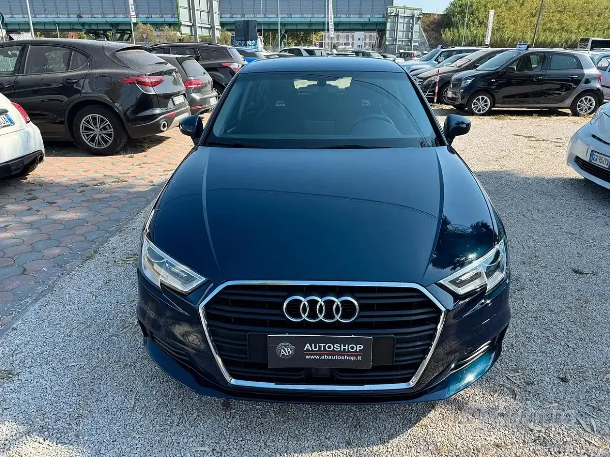 Usata Audi A3 Admired 150 CV (110 kW) 2020 Bluazzurro Berlina