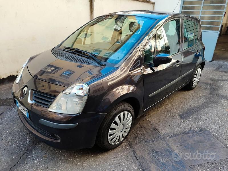 Usata 2007 Renault Modus Dynamique Monovolume | 1850 € (Ottimo prezzo) - Immagine 1/4