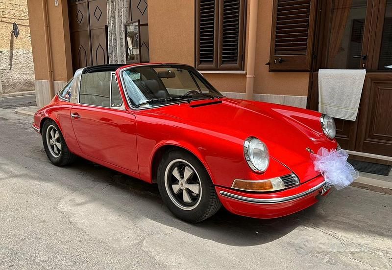 Rosso Usata 1970 Porsche 901 Cabrio | 120.000 € - Immagine 1/3