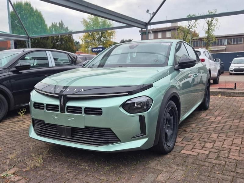 Usata Lancia Ypsilon 100 CV (73 kW) 2025 Verde Utilitaria