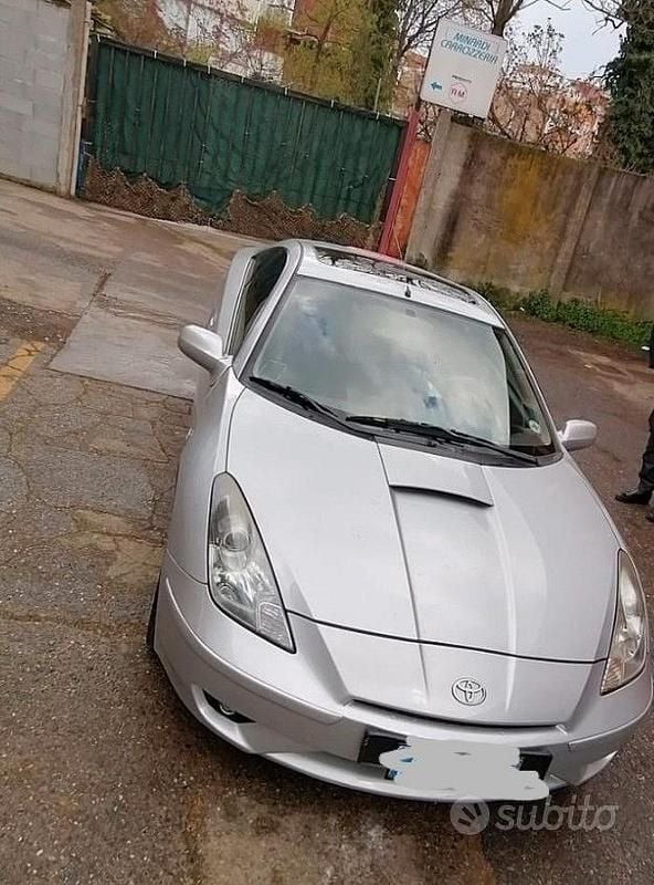 Usata Toyota Celica 143 CV (105 kW) 2003 Grigio Coupé