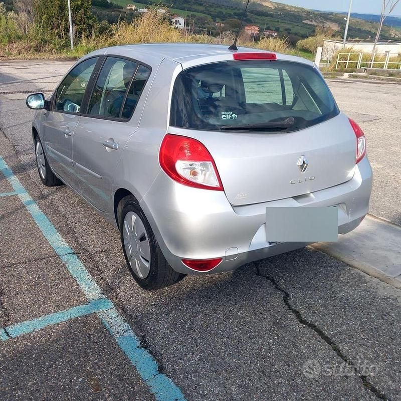 Usata Renault Clio IV 75 CV (55 kW) 2012 Utilitaria